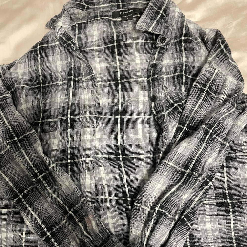 oversized black and white flannel